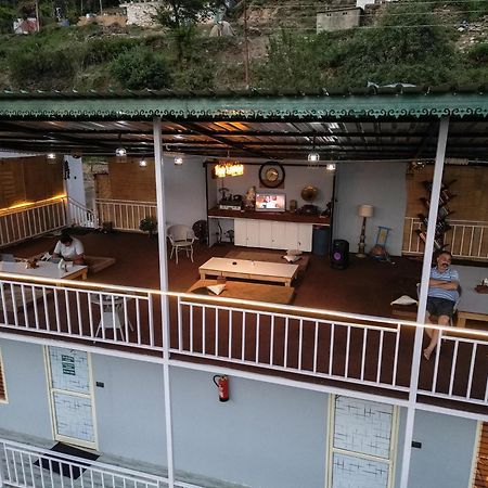 The Rare One'S Mukteshwar - Resort & Cafe Eksteriør billede