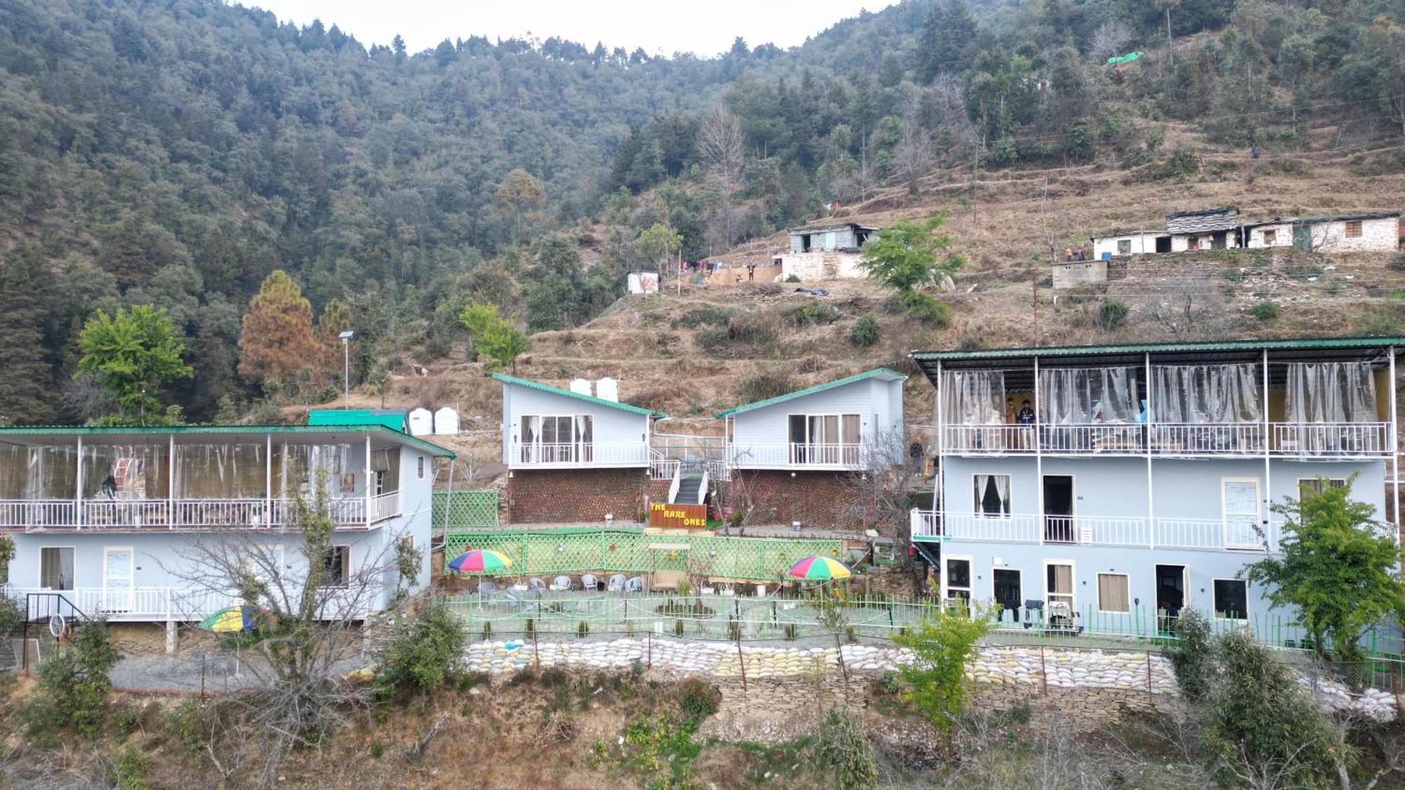 The Rare One'S Mukteshwar - Resort & Cafe Eksteriør billede
