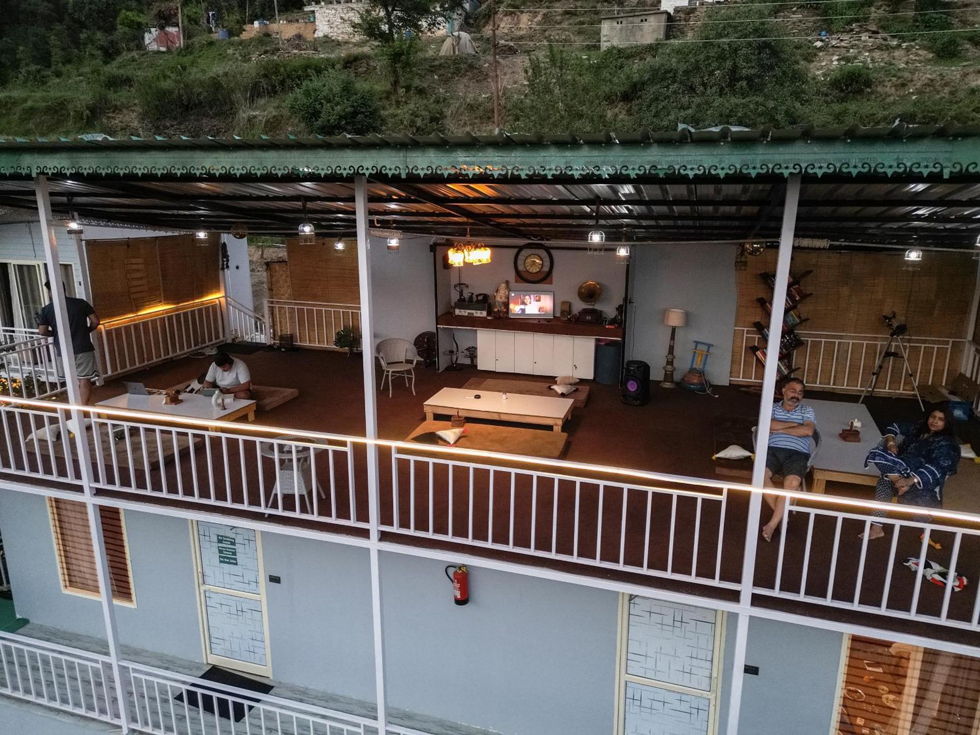 The Rare One'S Mukteshwar - Resort & Cafe Eksteriør billede