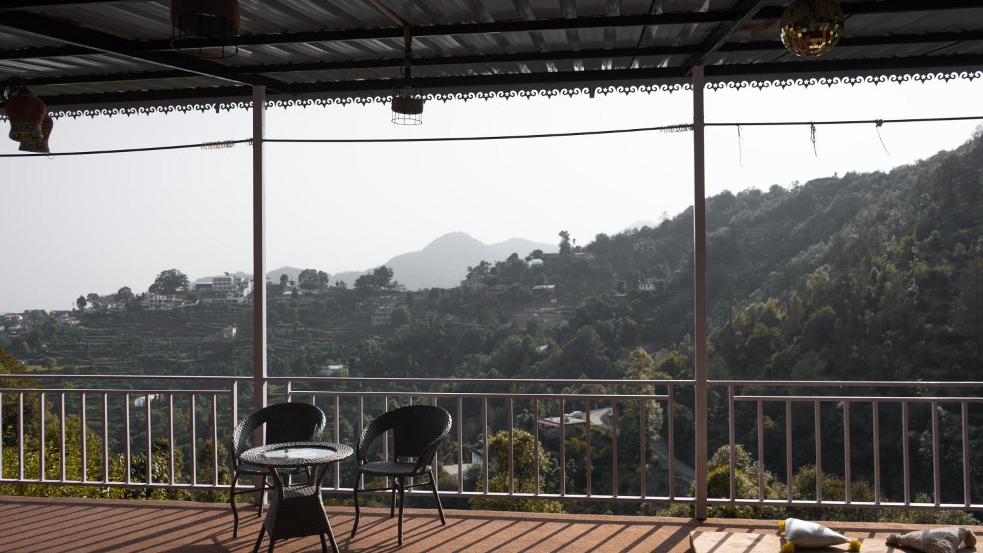 The Rare One'S Mukteshwar - Resort & Cafe Eksteriør billede