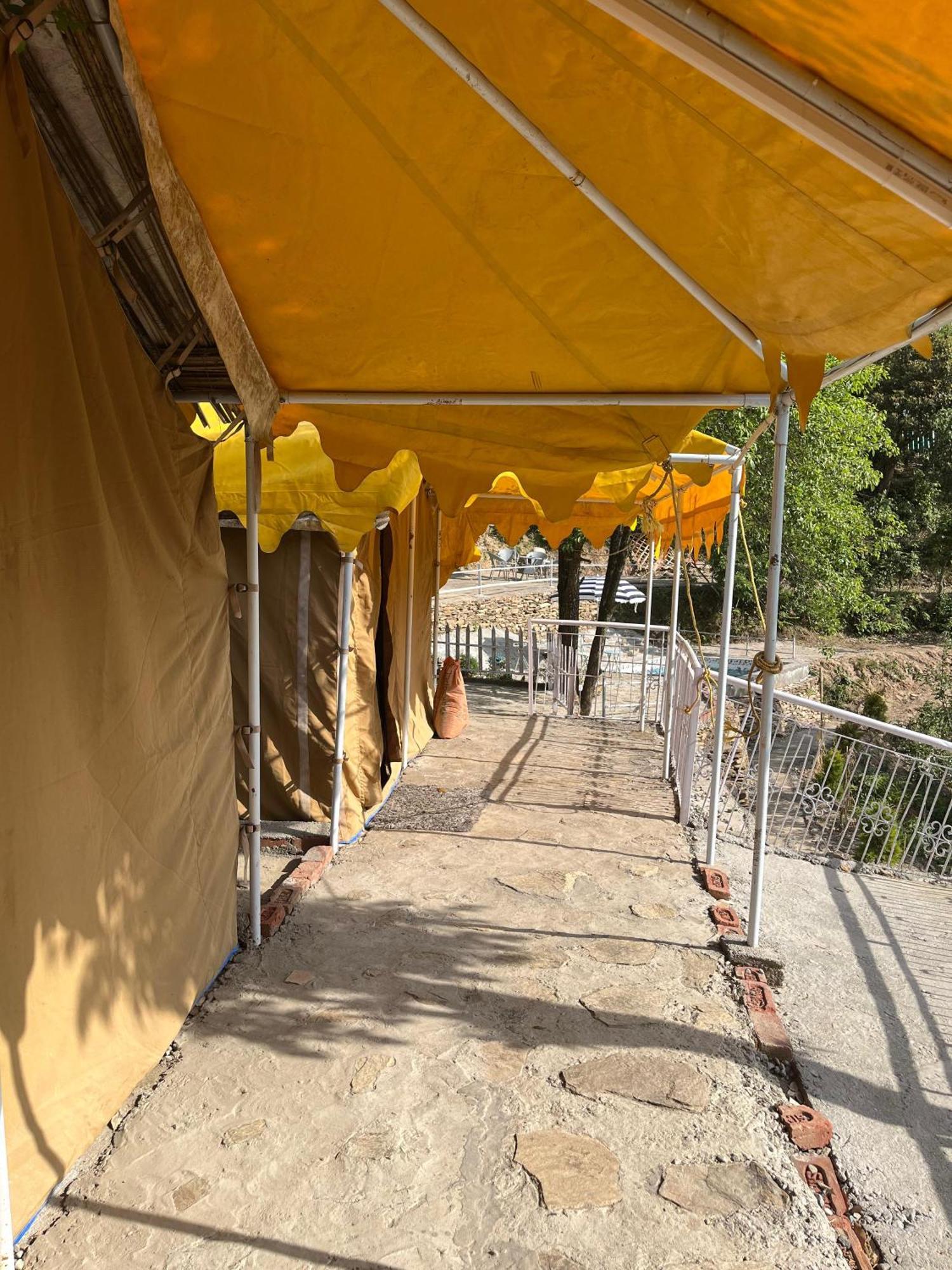 The Rare One'S Mukteshwar - Resort & Cafe Eksteriør billede